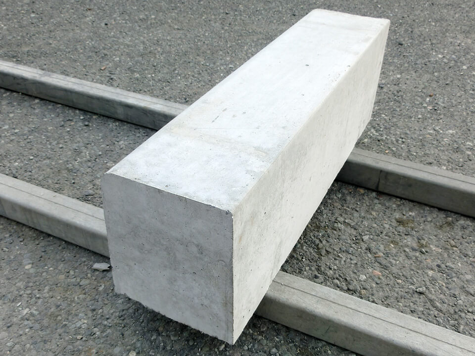 歩車道境界ブロック(片面・基本)
